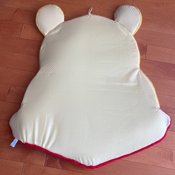 Winnie of the pooh mat - Picture 3 of 3